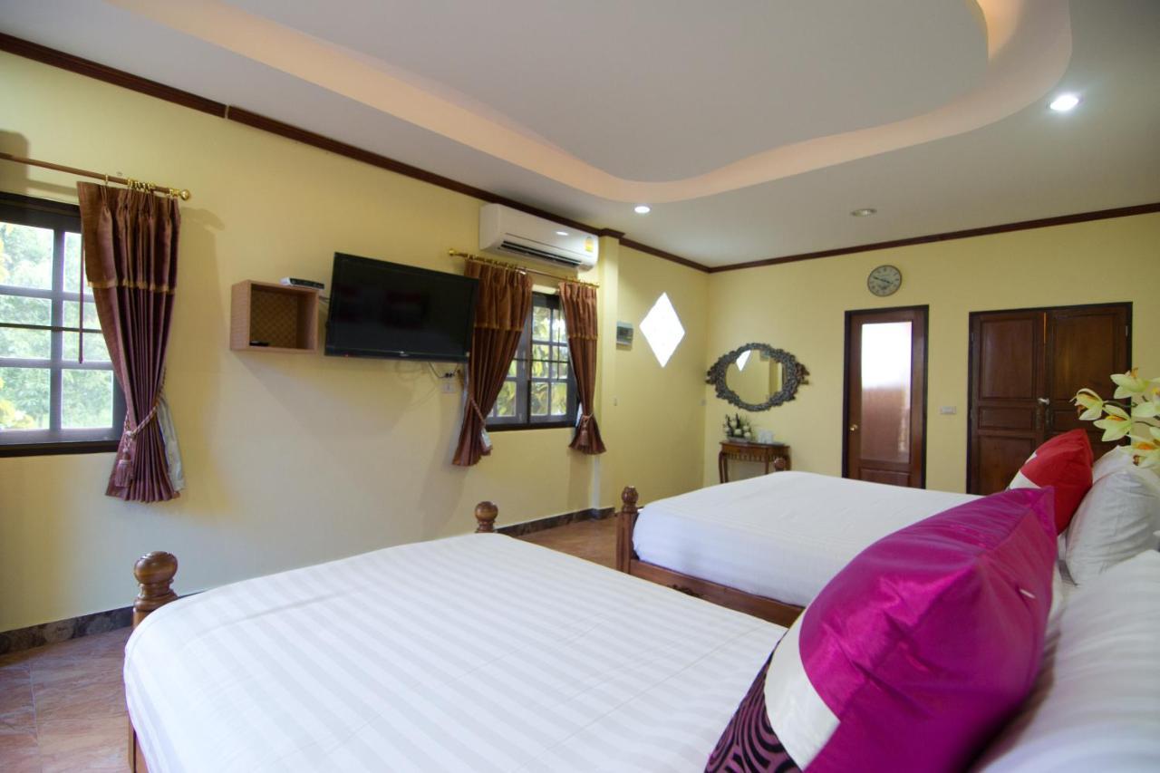 Bueng Bua Thong Resort Ban Huai Yai Exteriér fotografie