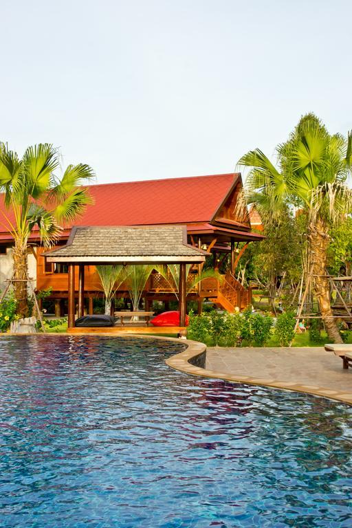 Bueng Bua Thong Resort Ban Huai Yai Exteriér fotografie