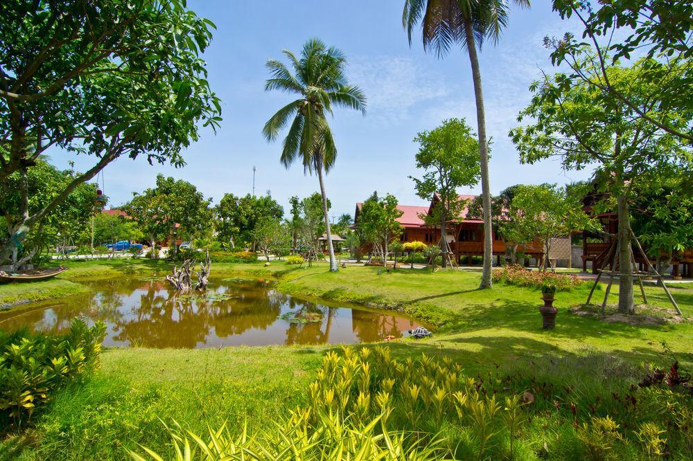 Bueng Bua Thong Resort Ban Huai Yai Exteriér fotografie