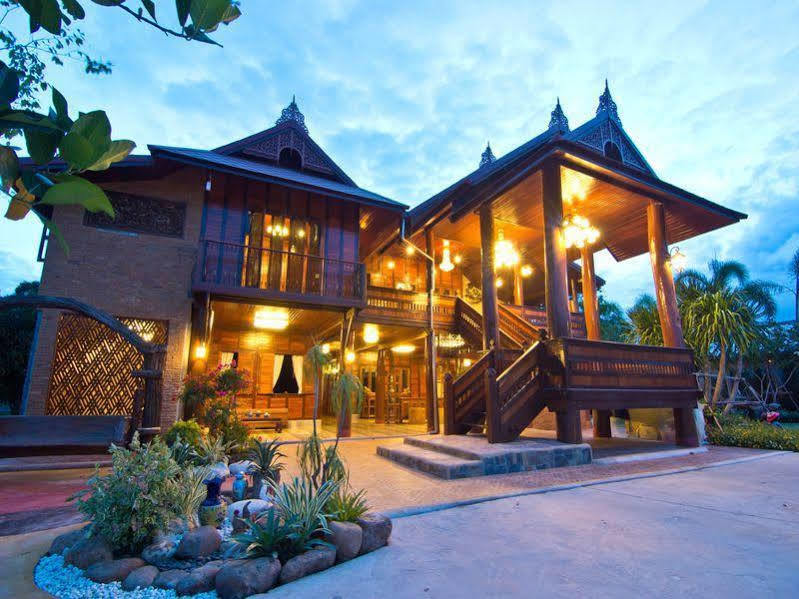 Bueng Bua Thong Resort Ban Huai Yai Exteriér fotografie